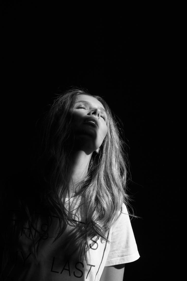 _59P9487-bw